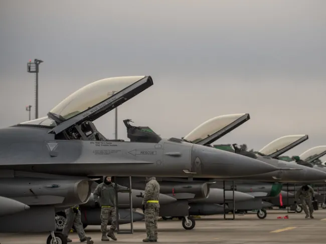 f16
